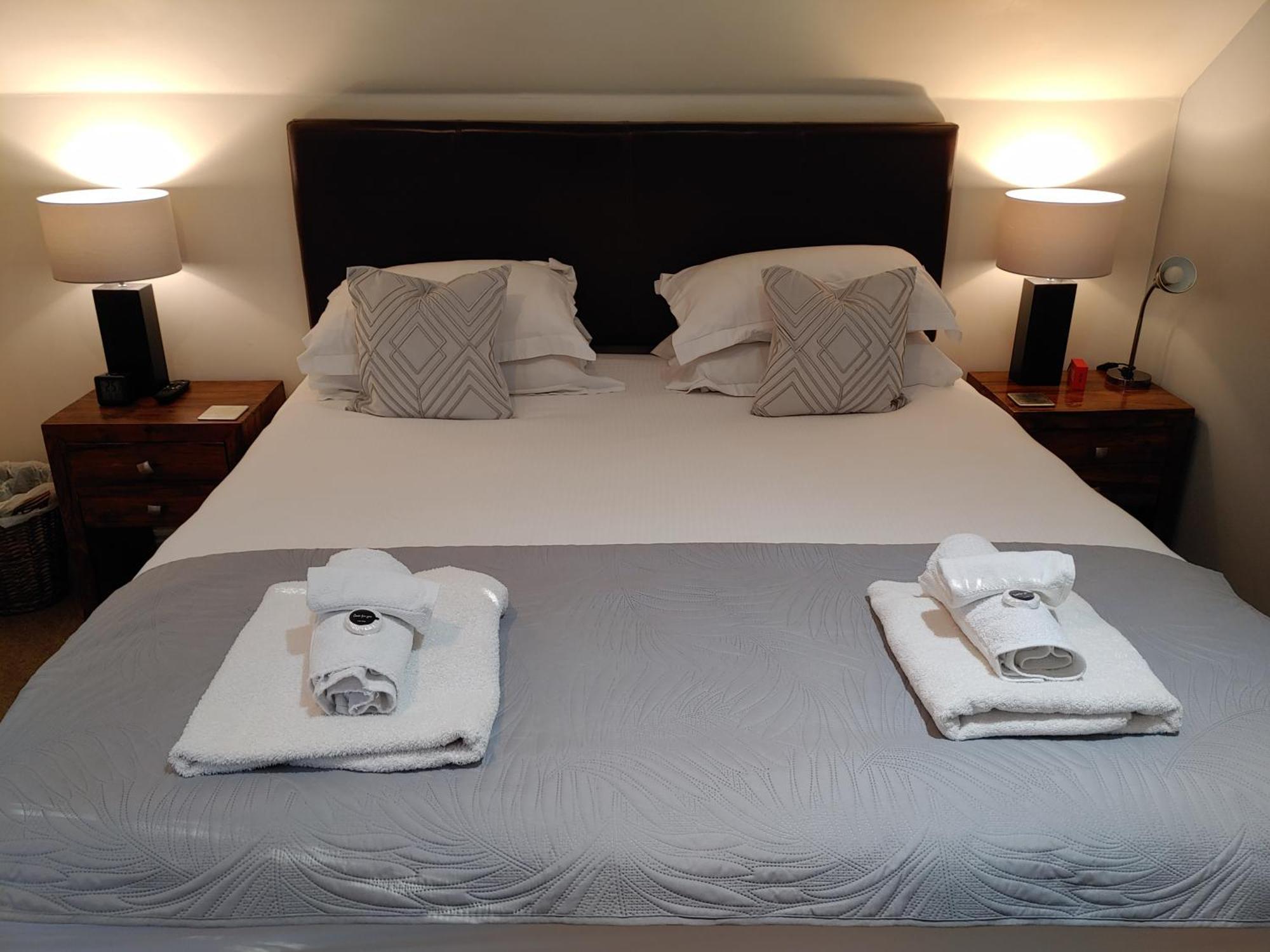 The Bath House Apartments - Free 1St Breakfast - Free Parking Exterior foto