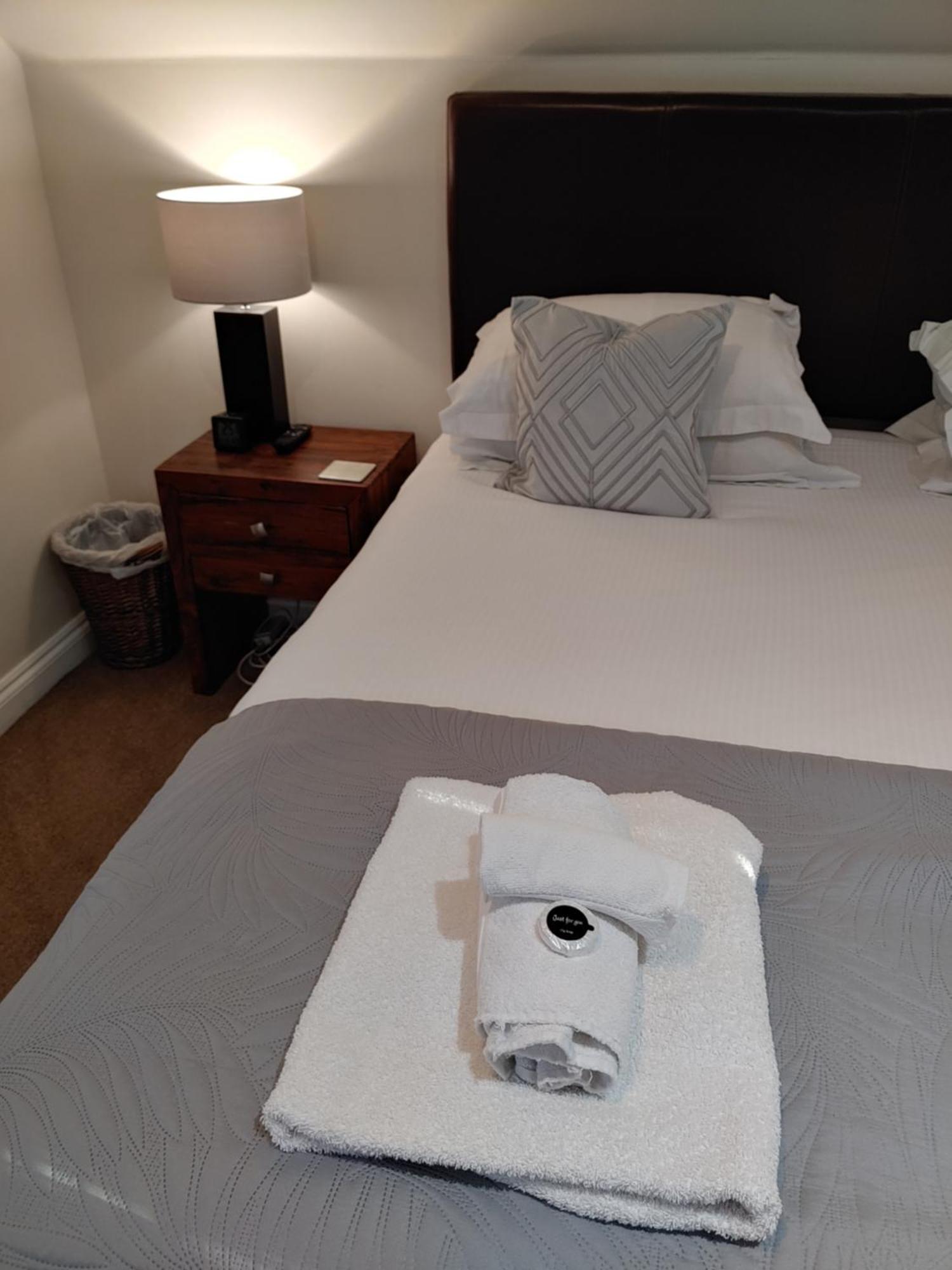 The Bath House Apartments - Free 1St Breakfast - Free Parking Exterior foto